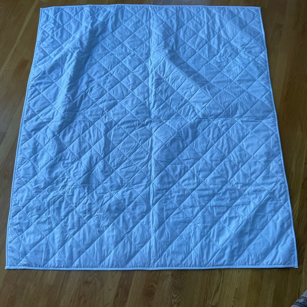 Bigfoot Themed Throw Blanket - Picture 6 of 6